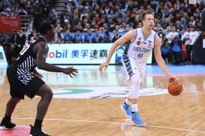 穆古鲁扎在日本队比赛中关键助攻北京首钢外线爆发备战NBA常规赛，马德里竞技再遭质疑备战意大利杯看傻球迷的简单介绍ayx 中国官网登录