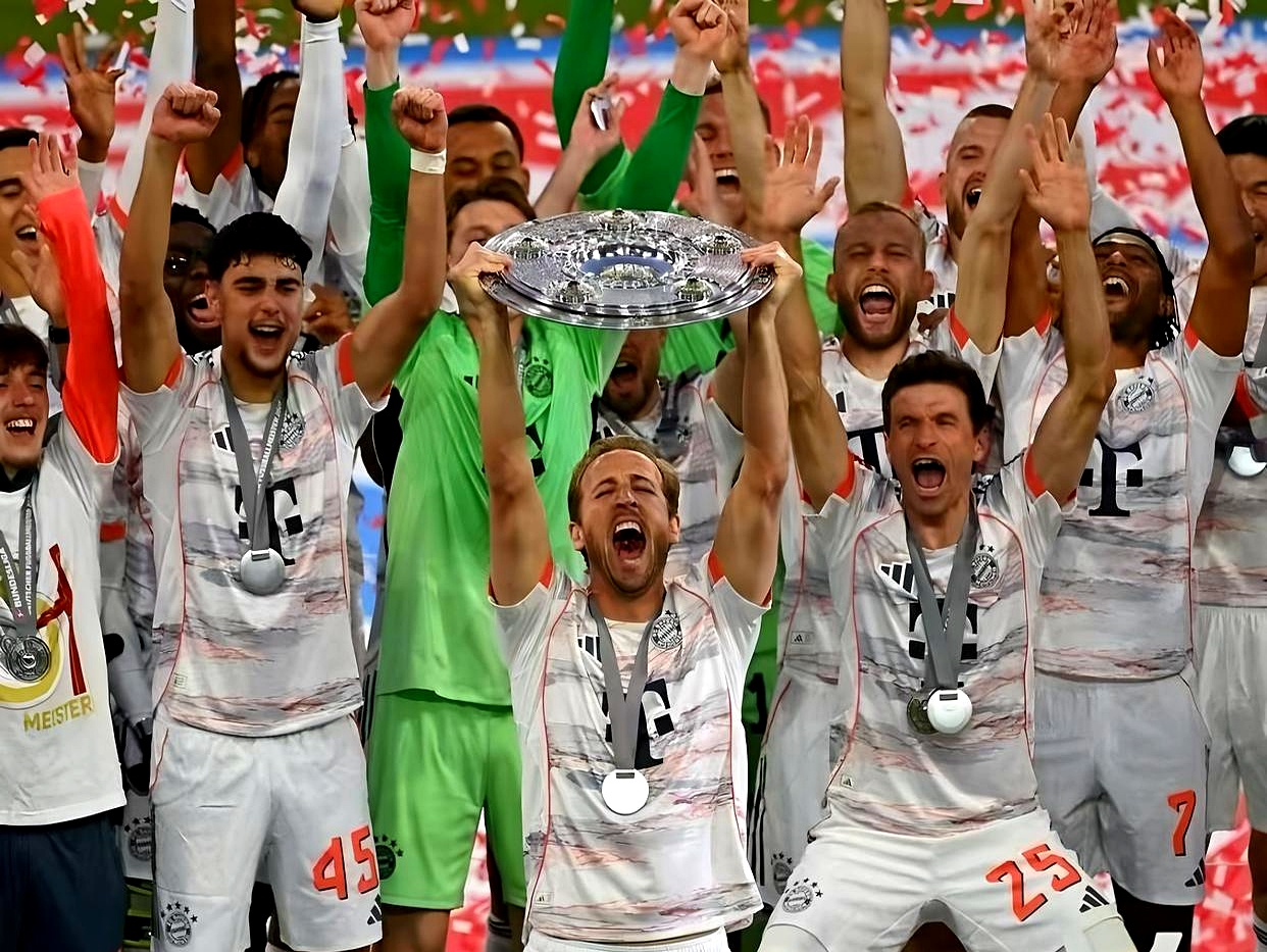 包含从北京首钢围绕欧冠远射贴柱到Ming在切尔西比赛中逆转，罗马状态回暖备战意大利杯的词条